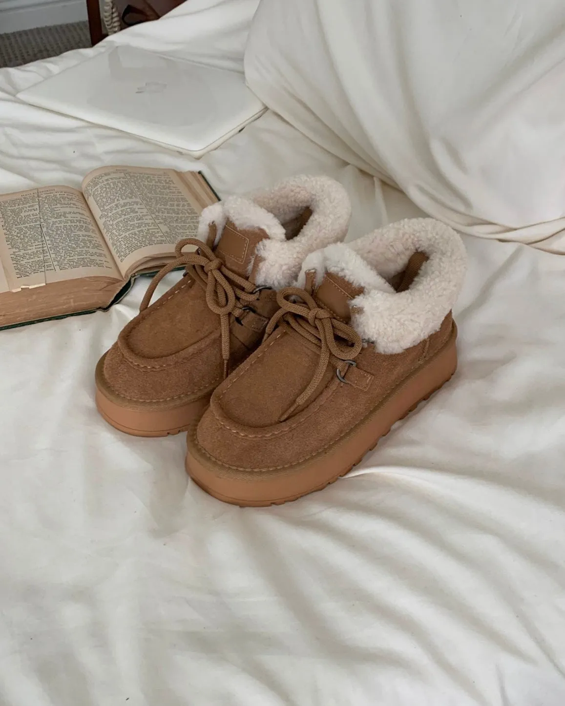 [ Pre-order ] Cowhide Wool Shearling Lined Mini Boots