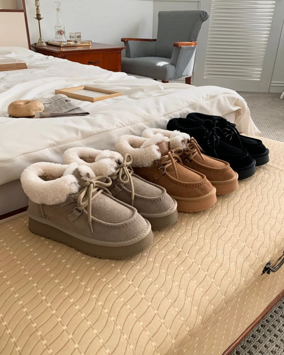 [ Pre-order ] Cowhide Wool Shearling Lined Mini Boots