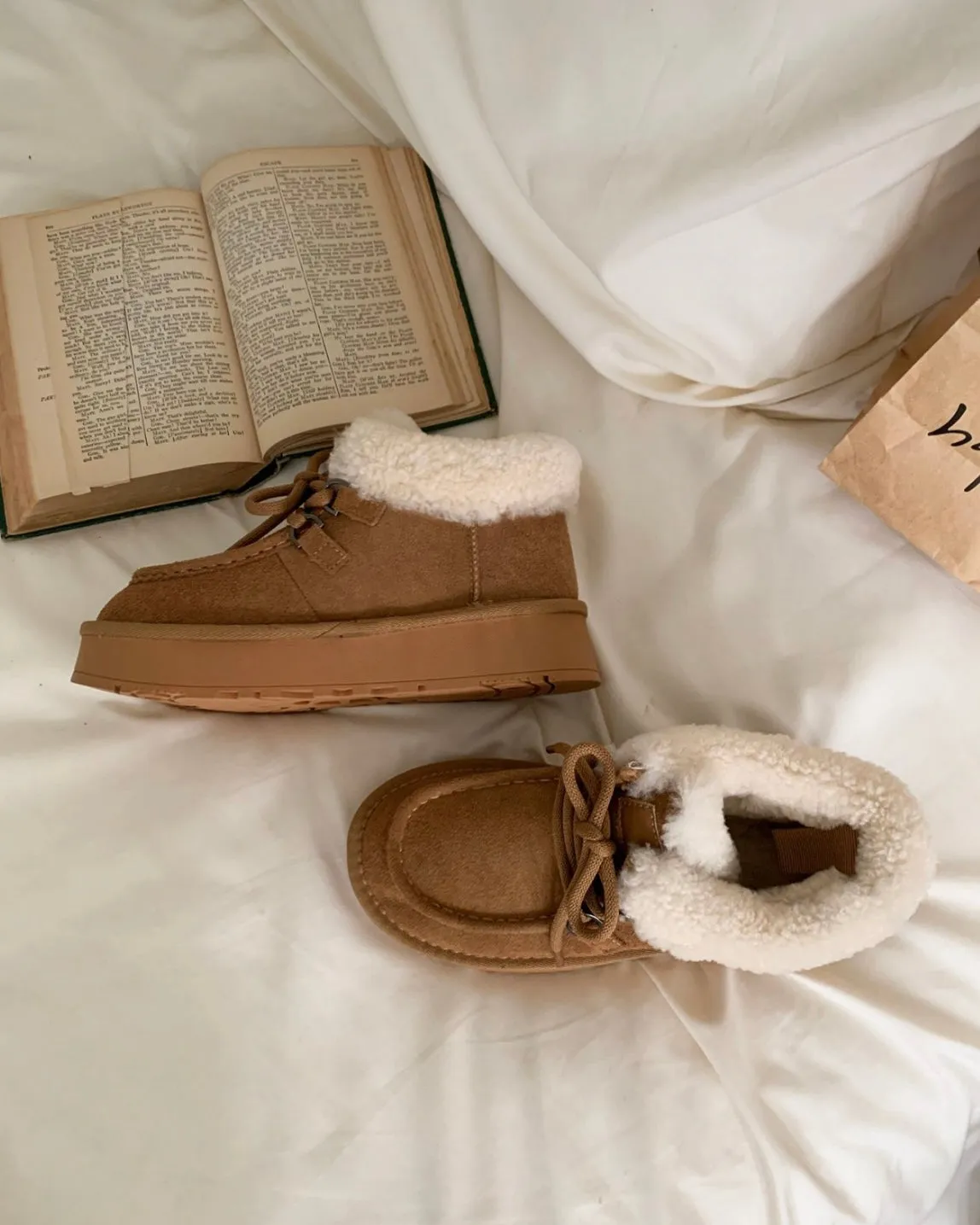 [ Pre-order ] Cowhide Wool Shearling Lined Mini Boots