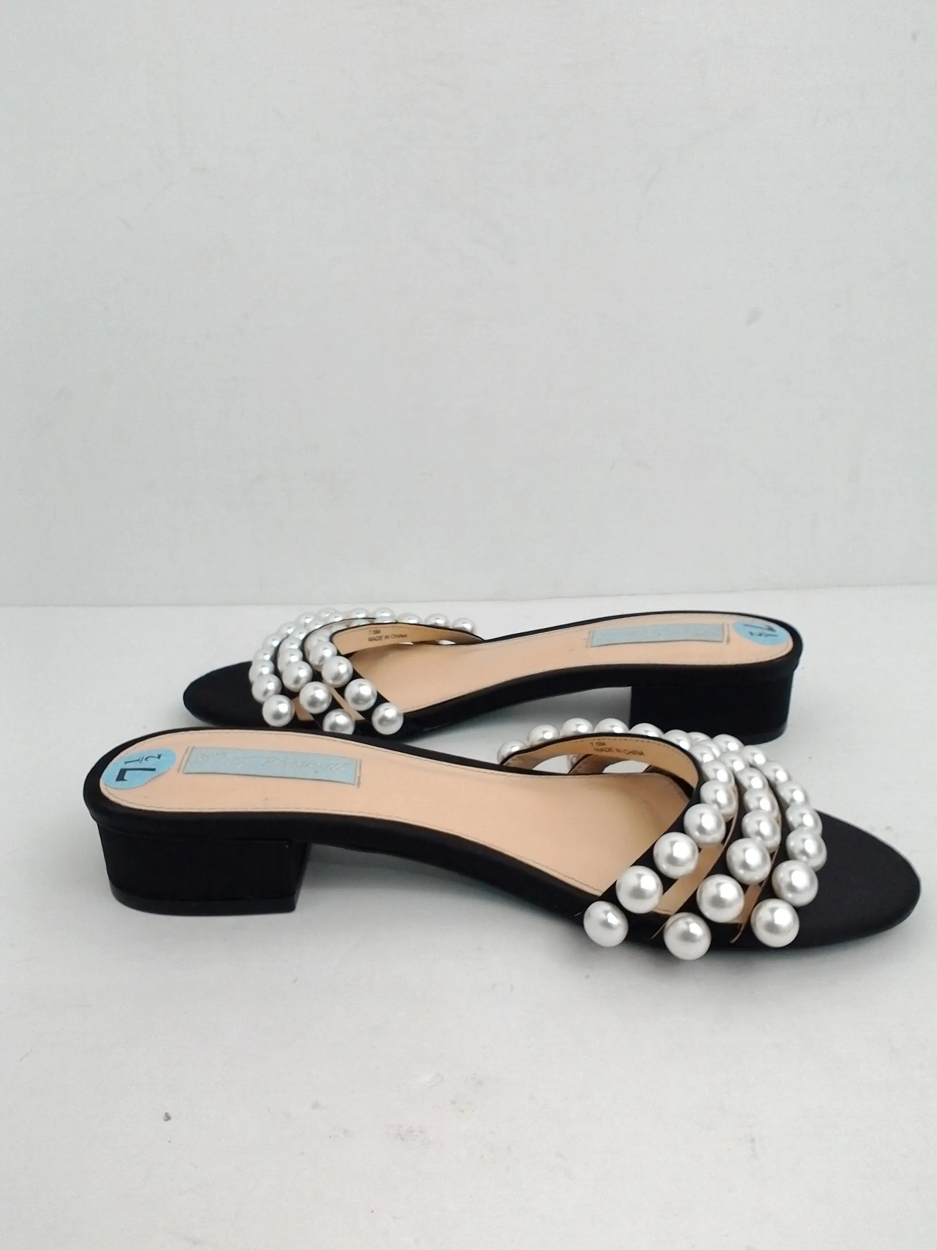 Betsey Johnson Women's Dara Black/Pearl Mule Sandal Size 7.5 M