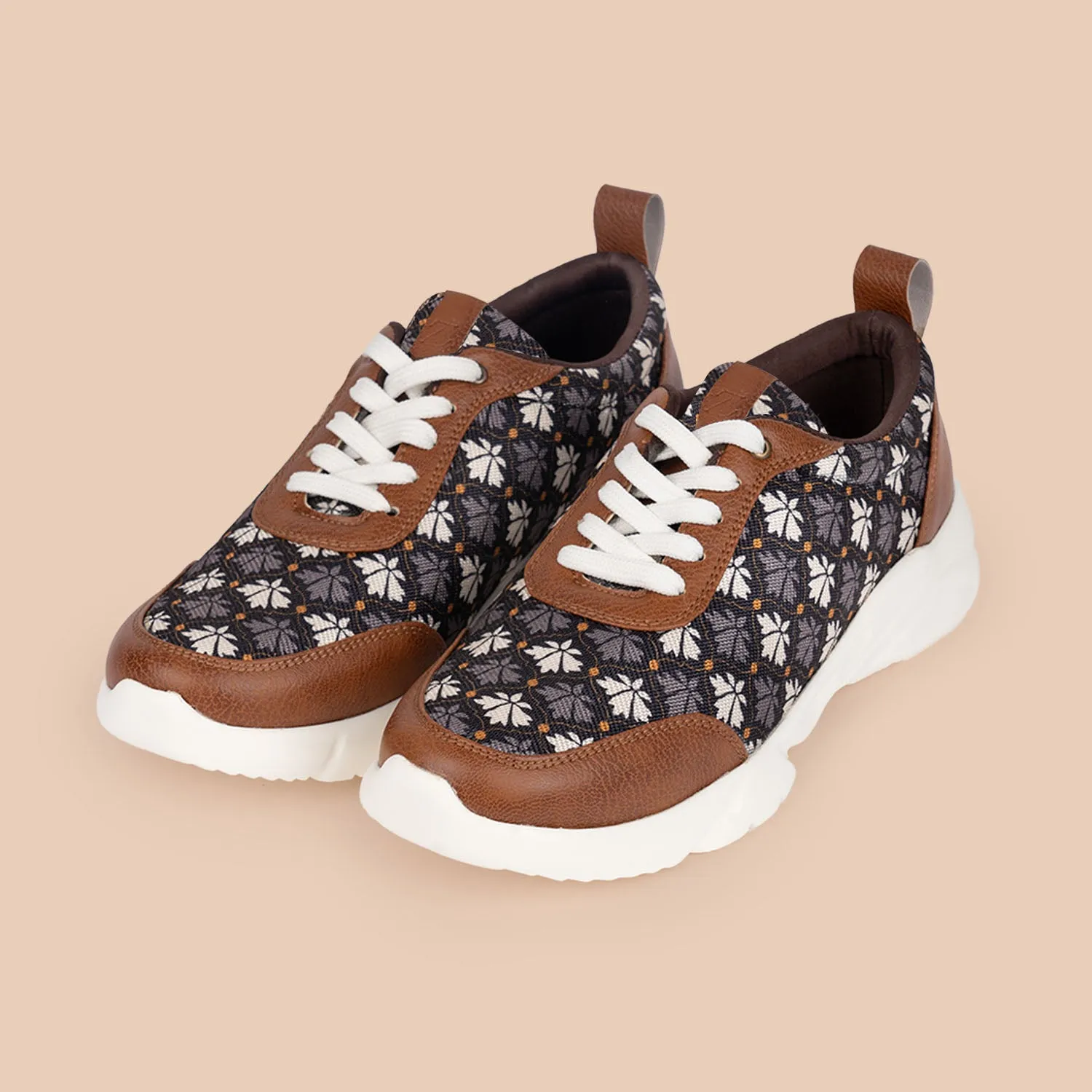 Deccan Bidri Casual Sneaker