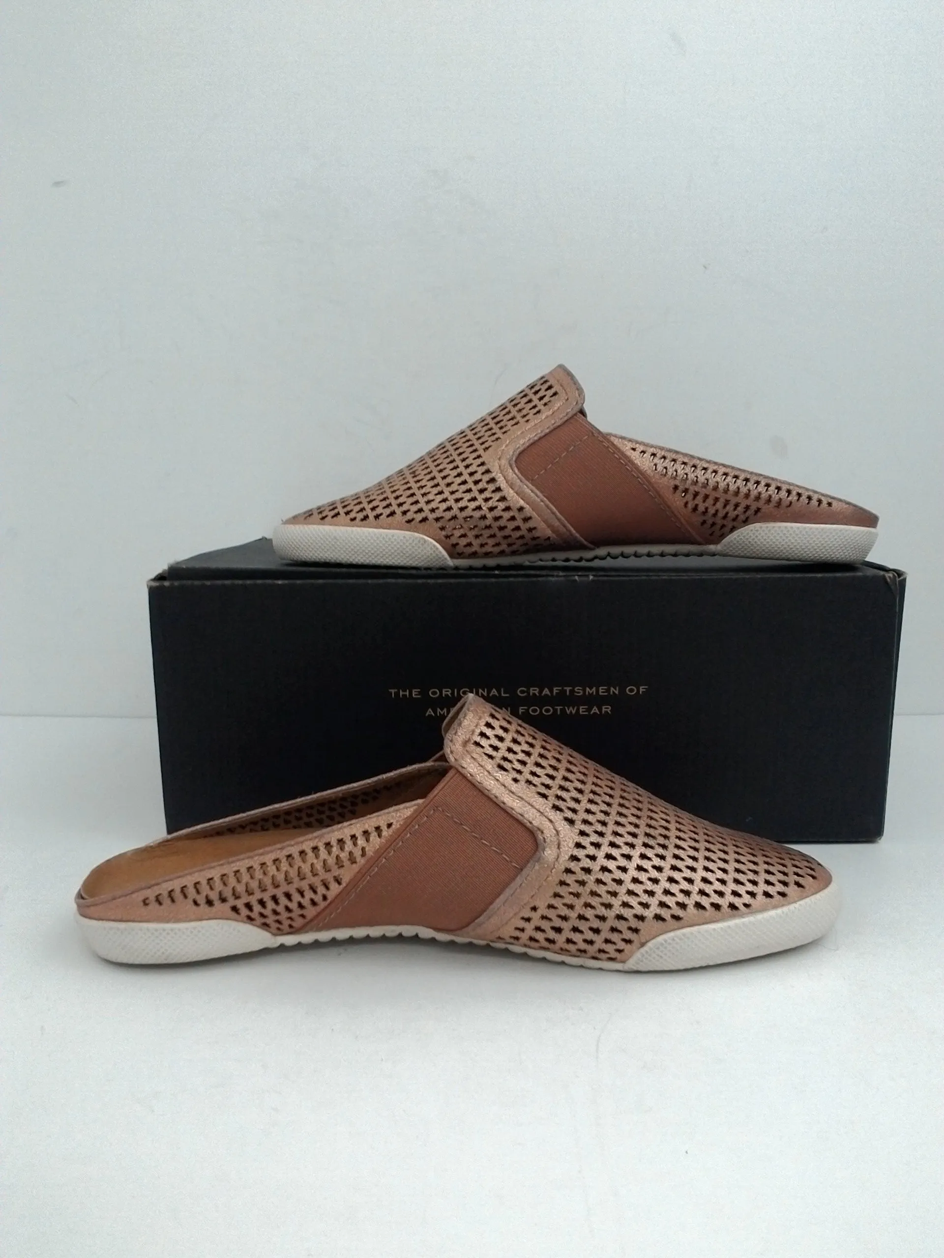 Frye Melanie Gore Perf Mule Rose Gold, Leather Size 6.5 M