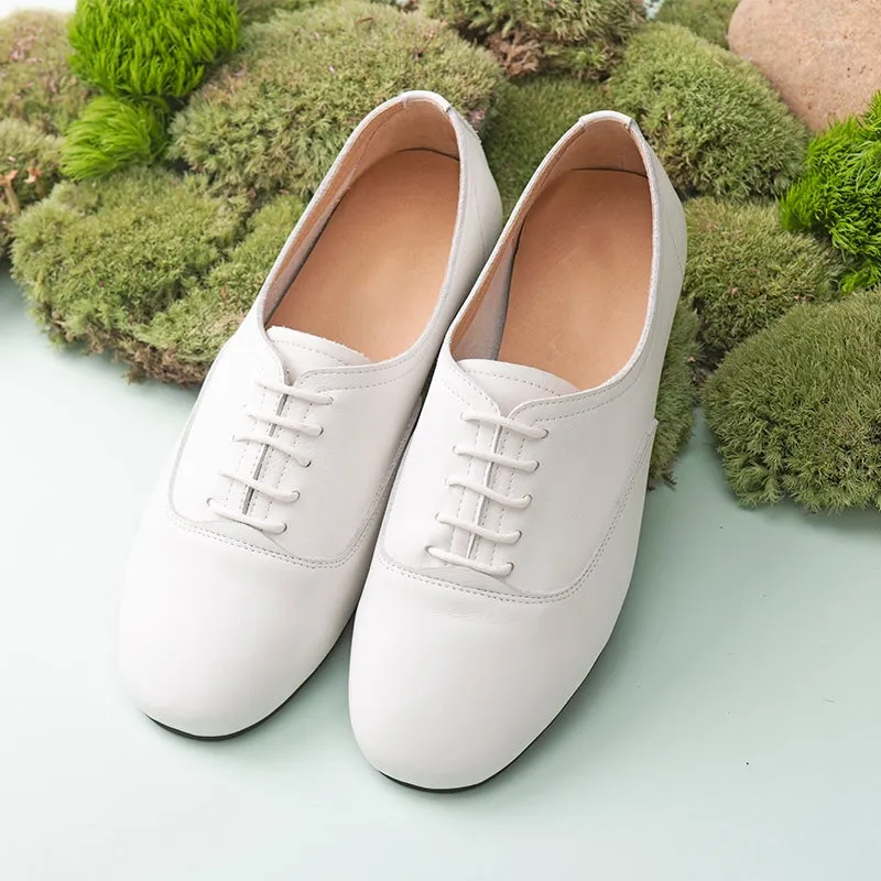 Handmade Soft Leather Oxford Shoes for Women in White/Black