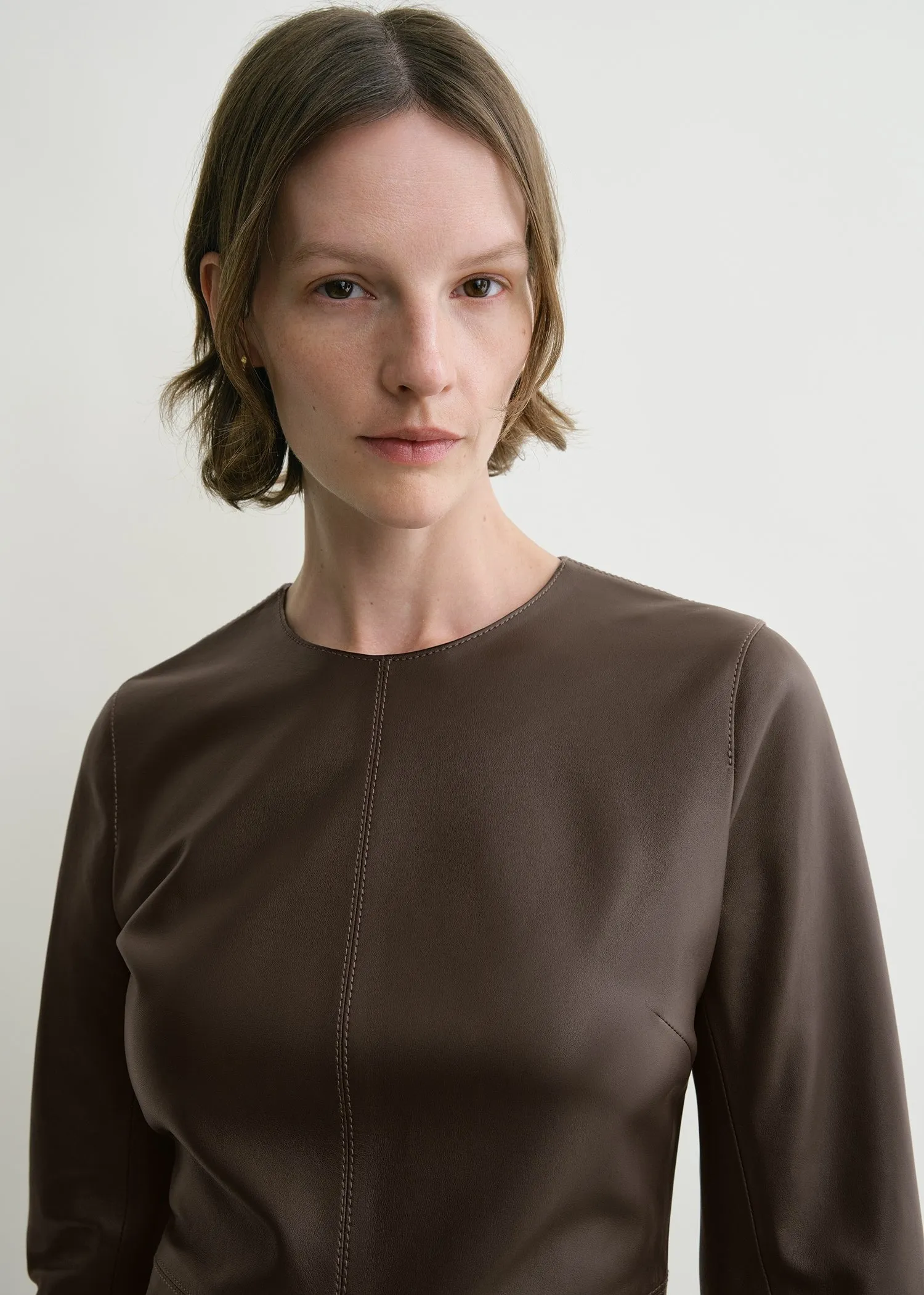 Paneled leather dress bark