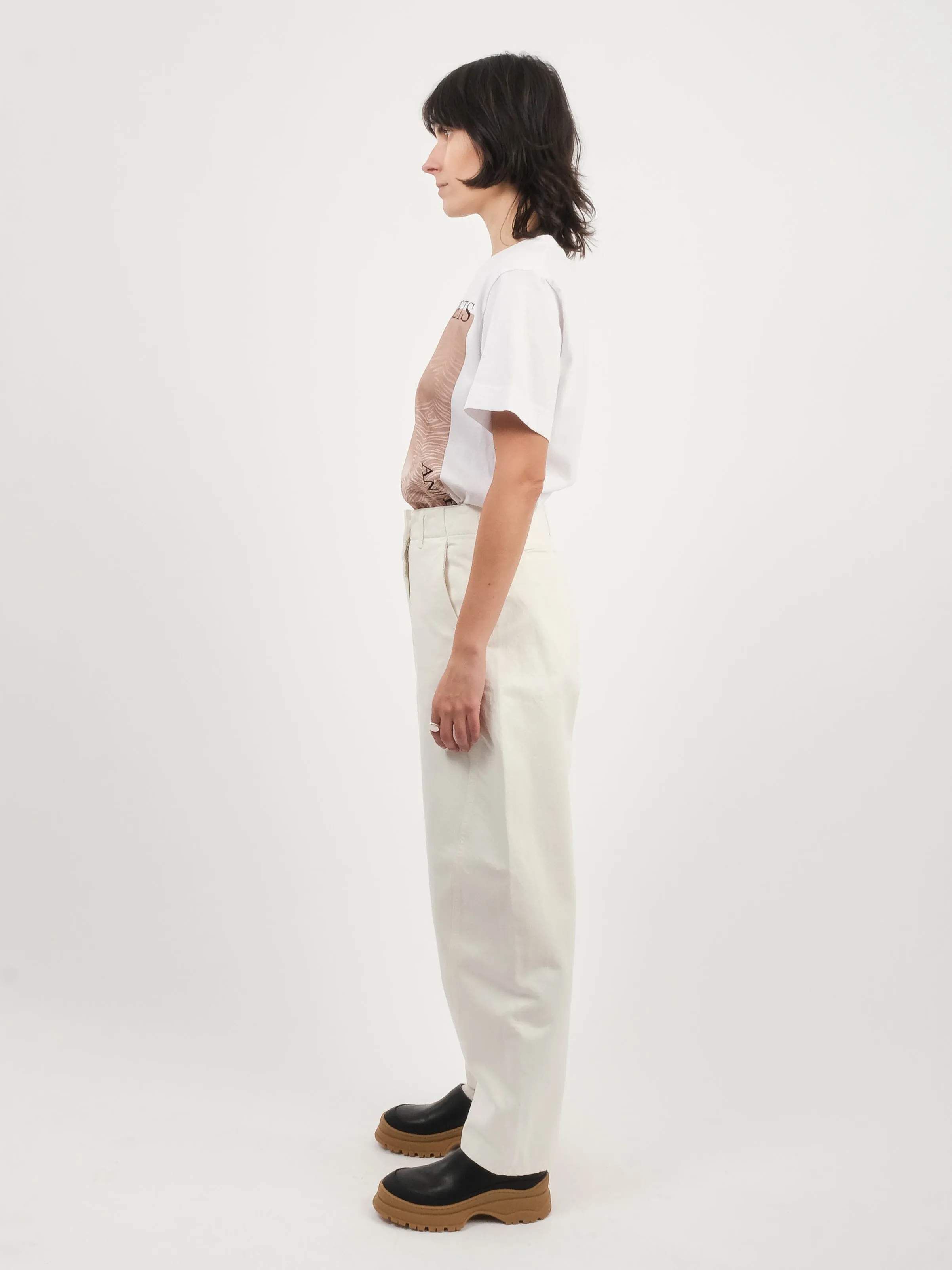 Parchment Akerman Rounded Leg Twist Seam Pant