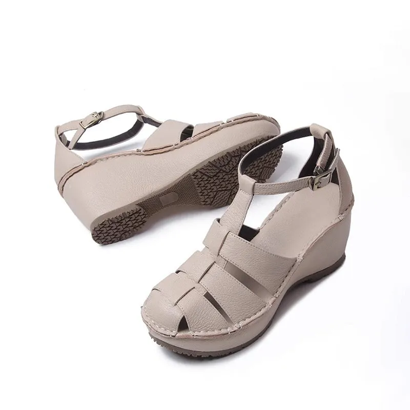 Retro Soft All Leather T strap Platform Mary Jane Shoes In Beige/Black