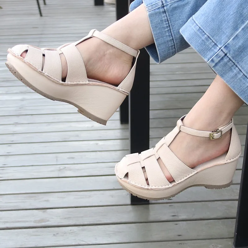 Retro Soft All Leather T strap Platform Mary Jane Shoes In Beige/Black