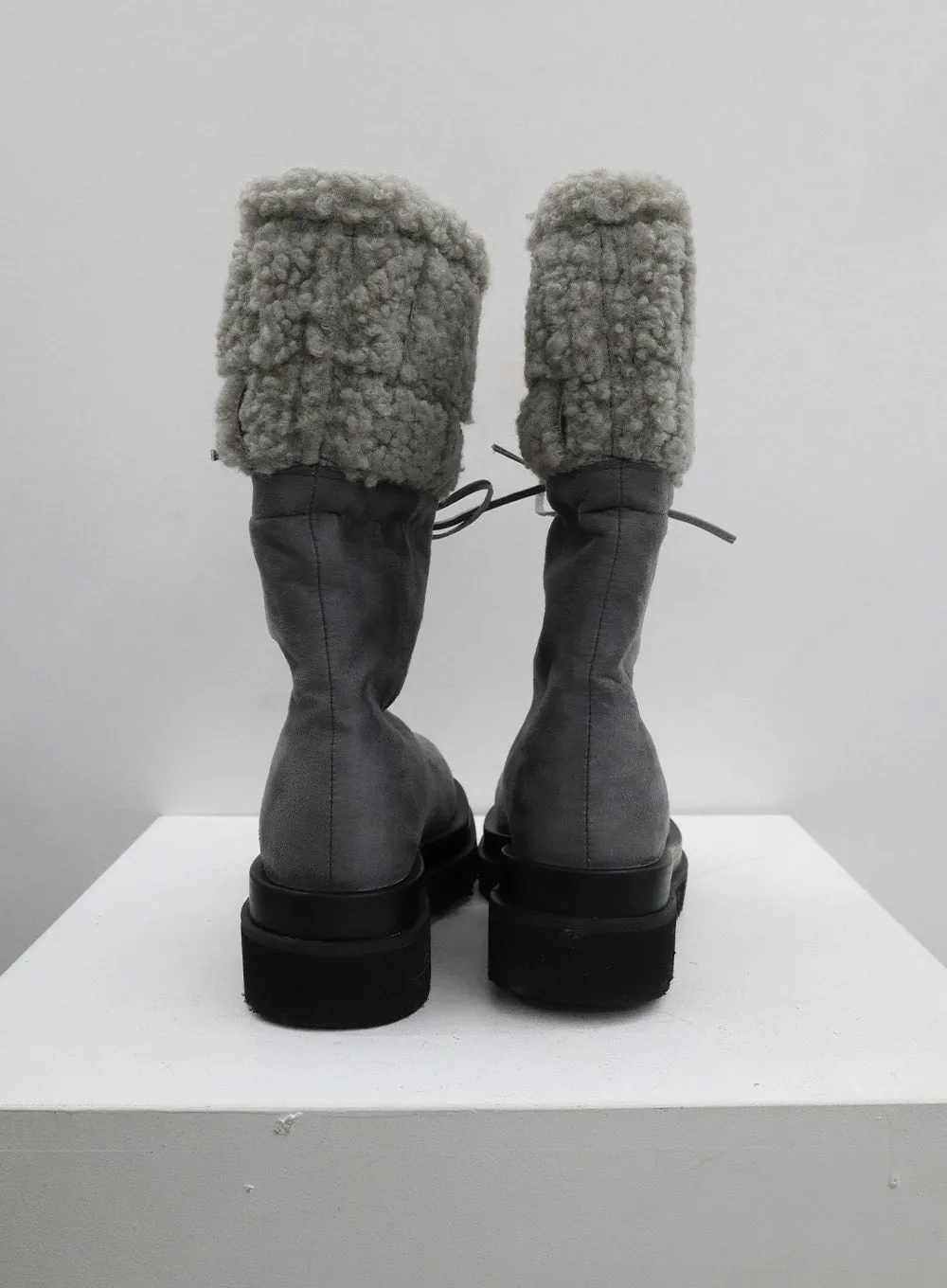 Ribbon Detail Suede Shearling Boots BD19