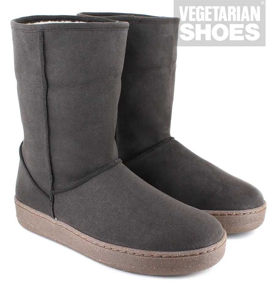 Snugge Boot in Brown from Vegetarian Shoes