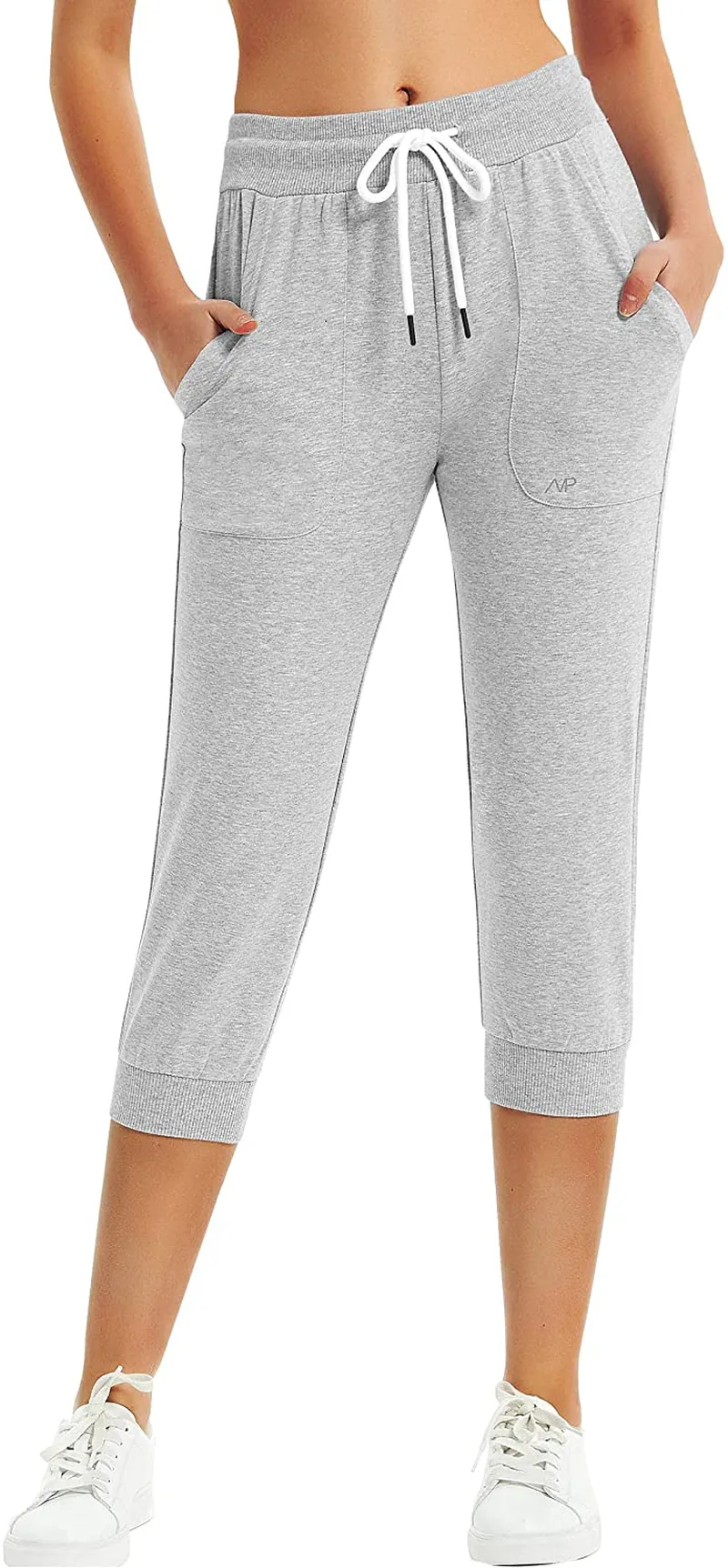 SPECIALMAGIC Women's Sweatpants Capri Pants Cropped Jogger Running Pants Lounge Loose Fit Drawstring Waist with Side Pockets