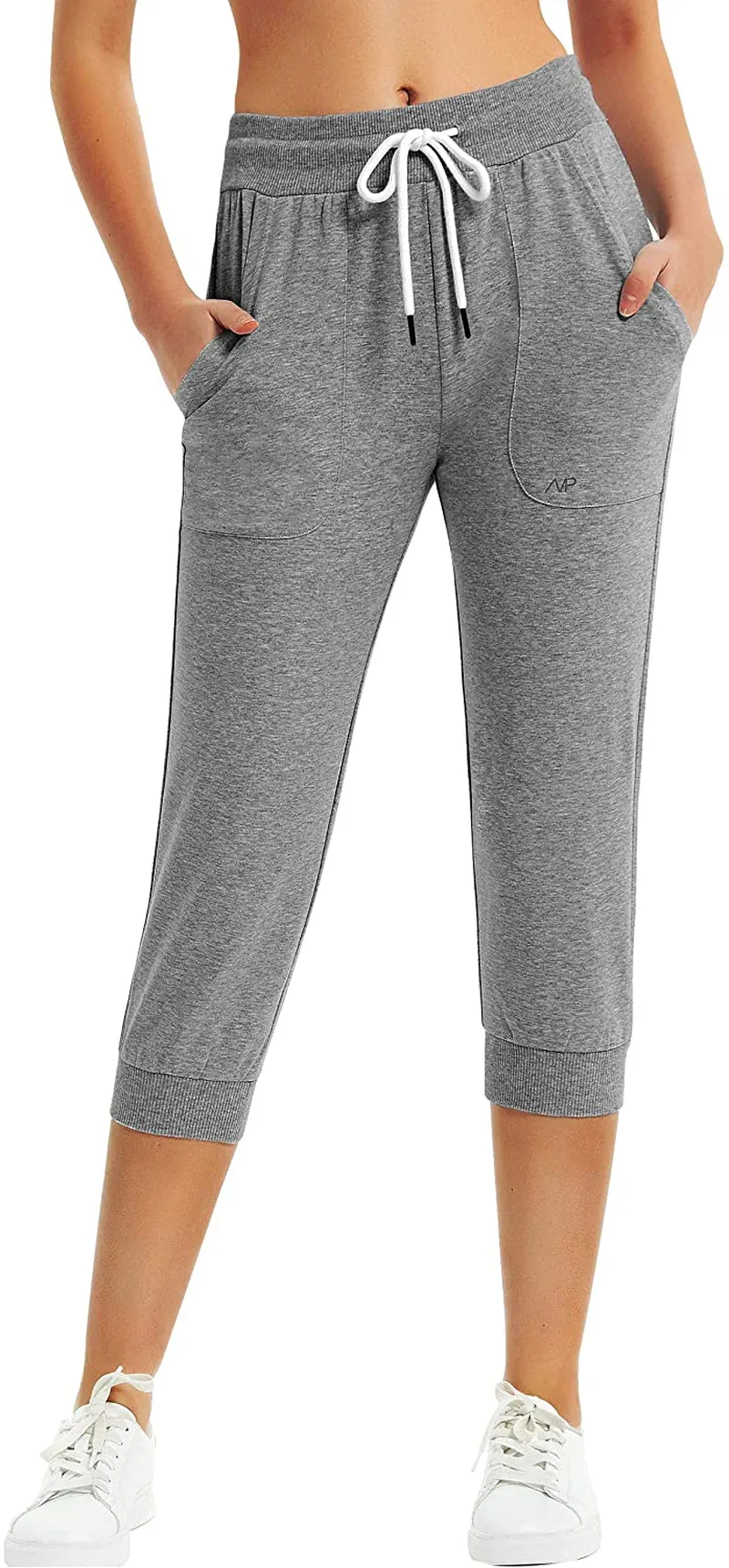 SPECIALMAGIC Women's Sweatpants Capri Pants Cropped Jogger Running Pants Lounge Loose Fit Drawstring Waist with Side Pockets