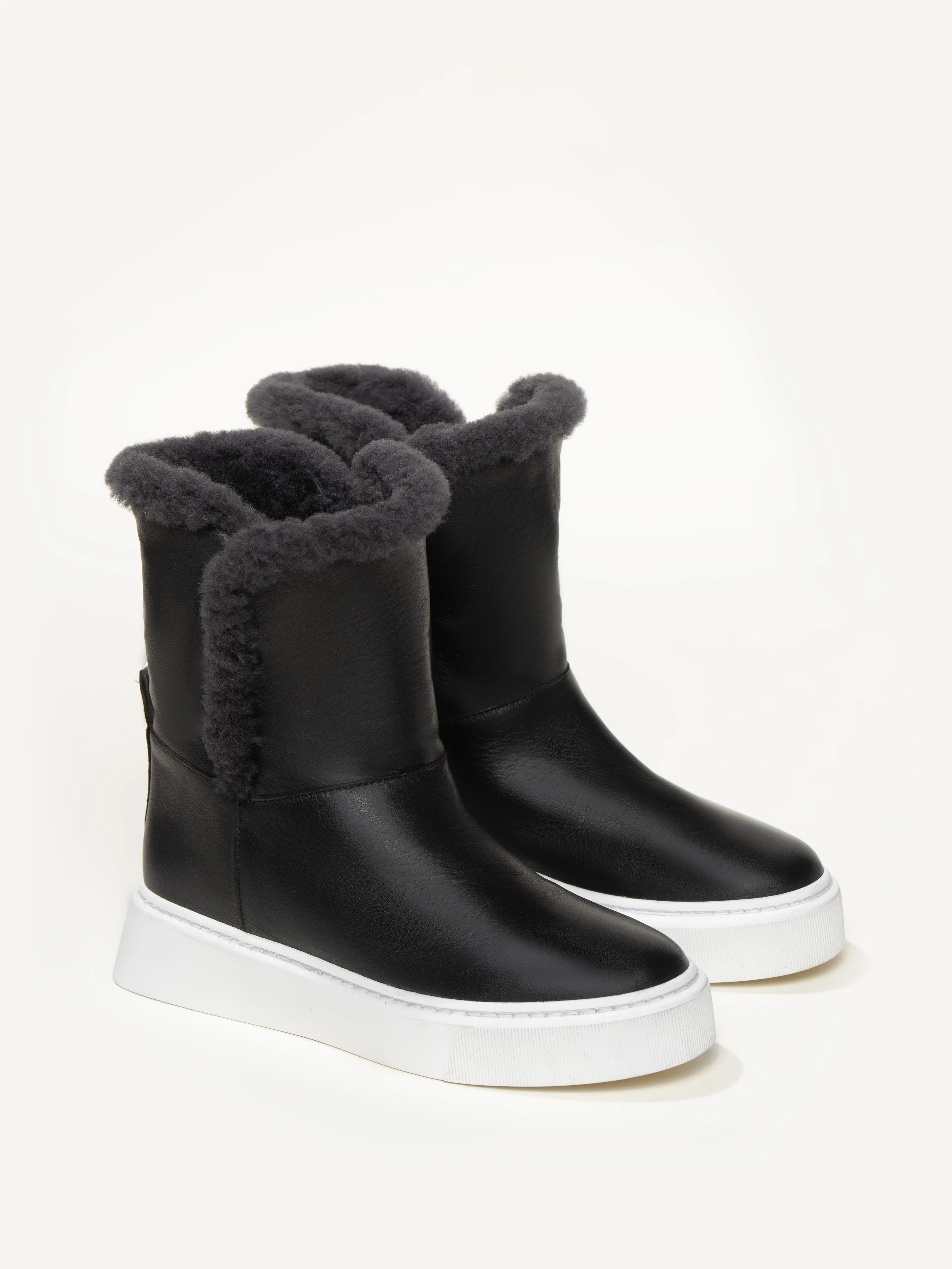 The Fredda Shearling (Sample Sale)