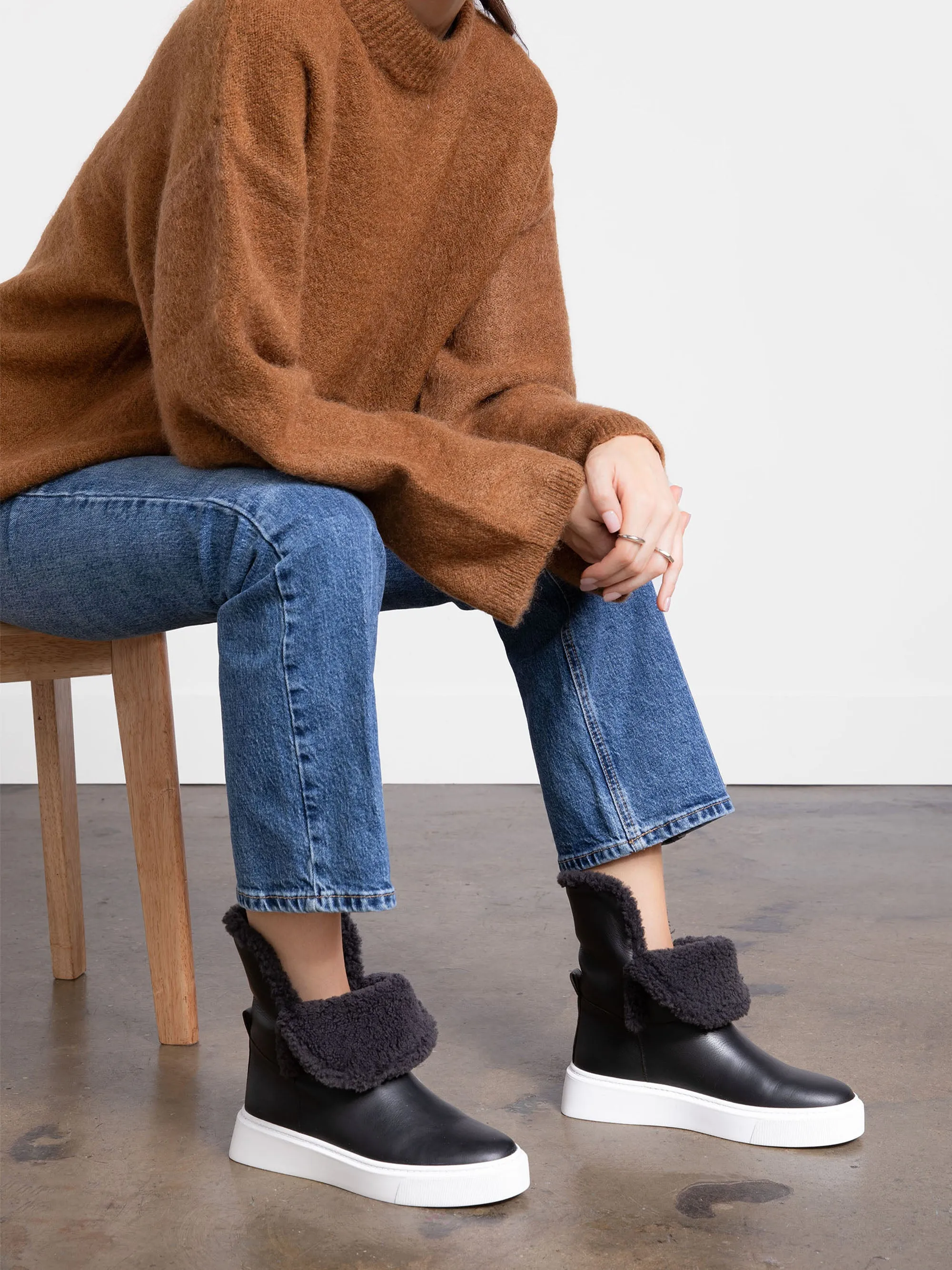 The Fredda Shearling (Sample Sale)