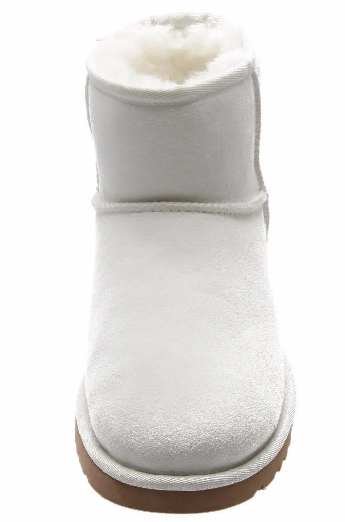 UGG CLASSIC WHITE BOOTS